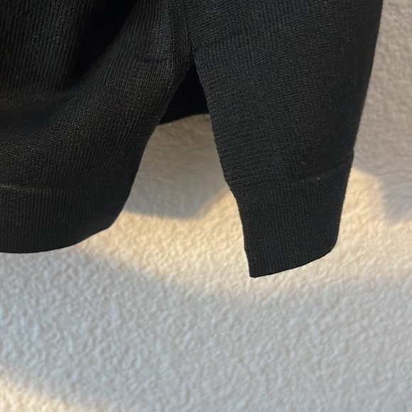 Tommy Bahama - Picture 7 of 9